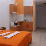 Angelos *